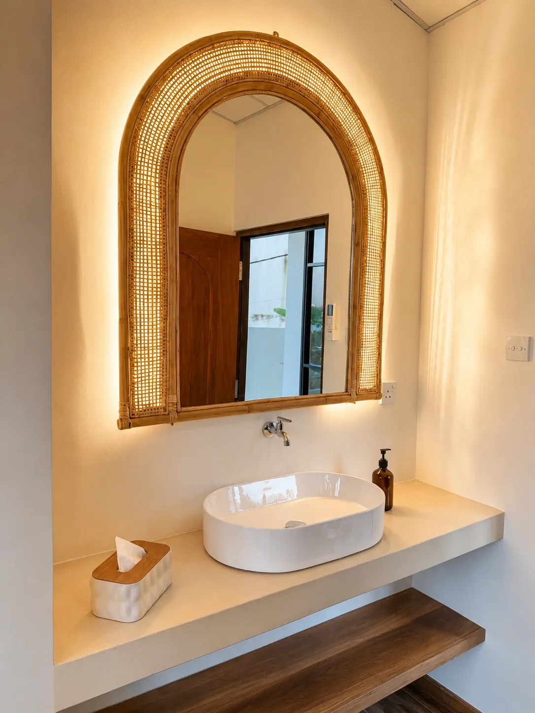 Boho Arch Cliffside Hot Tub Suite photo 5