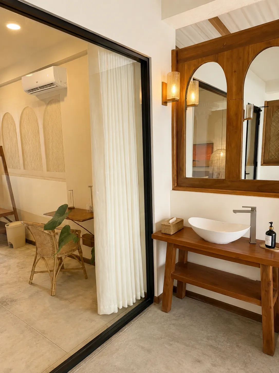 Sea View Suite with Private Outdoor Tub photo 5